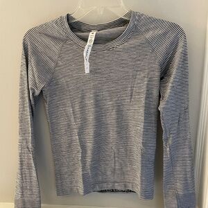 Lulu Lemon slim fit long-sleeve top, black/white stripe, round neck  sz 4